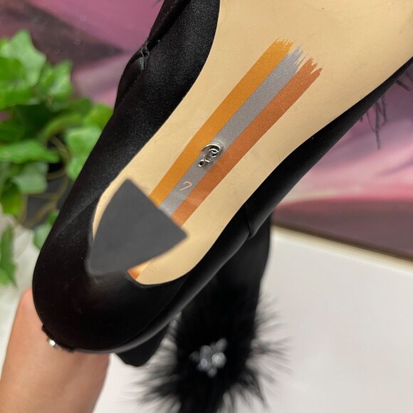 Sam Edelman Ency Feather Heel Bootie in Black Size 7 - Picture 13 of 15